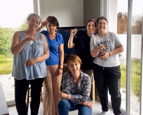 Photo d'un atelier pendule avec Isabelle Troussicot - Magnétiseuse Energéticienne